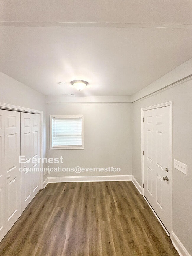 Building Photo - 2228 Jernigan Dr SE