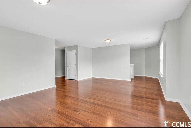Building Photo - 4462 Marshwood Dr