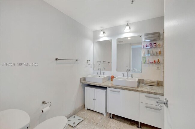 Building Photo - 185 SW 7th St