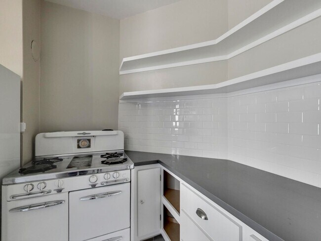 Building Photo - 159 Dolores St