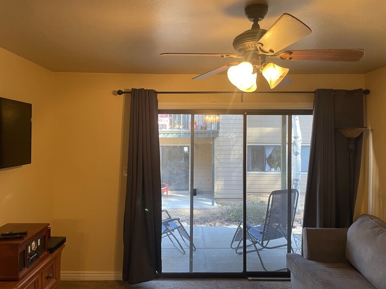 Building Photo - 3200 S Litzler Dr