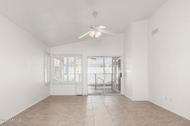 Building Photo - 16243 N Oachs Dr