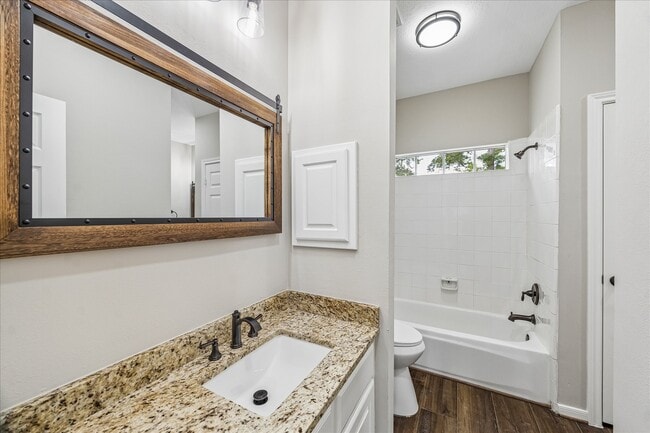 Building Photo - 123 N Concord Forest Cir