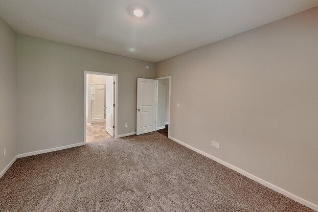 Building Photo - 5071 Shellback Dr