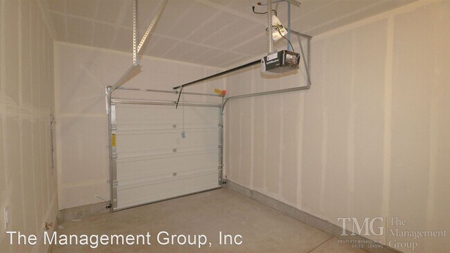 Building Photo - 3 br, 2.5 bath House - 2255 NE 118th Place