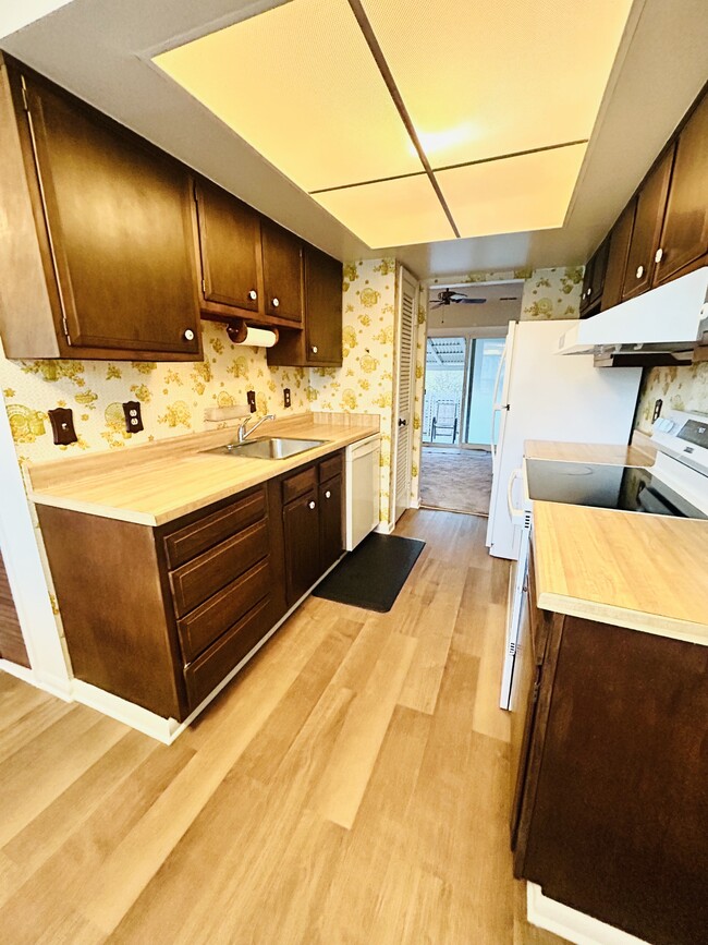 Building Photo - 3888 Chancery Ln