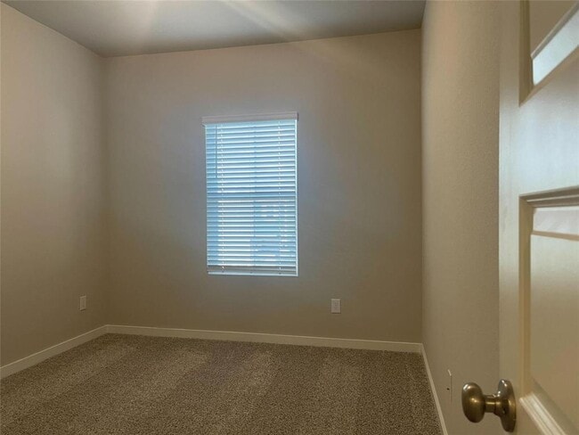 Building Photo - 627 Salt Marsh Trl