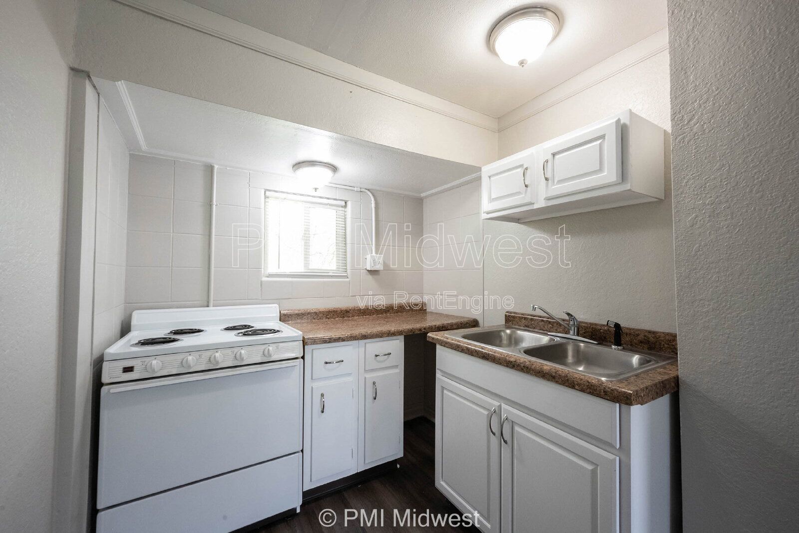 Building Photo - 2142 W US Hwy 40