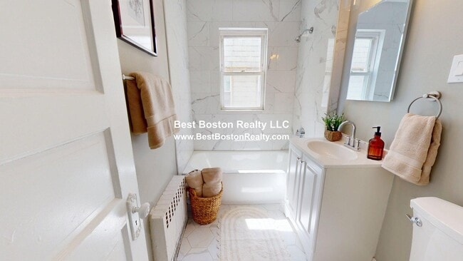 Building Photo - 3943 Washington St