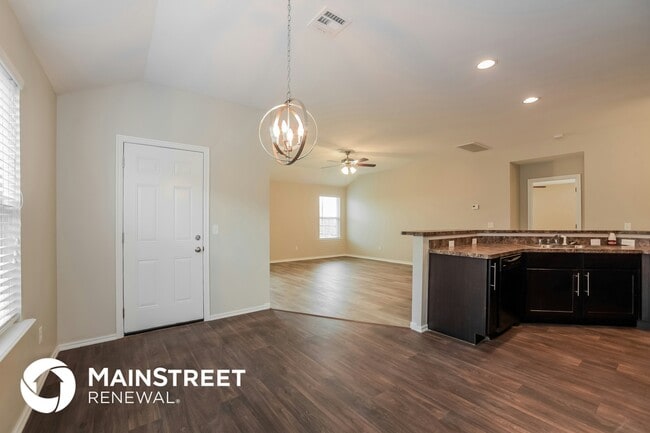 Building Photo - 4405 Windgate W Rd