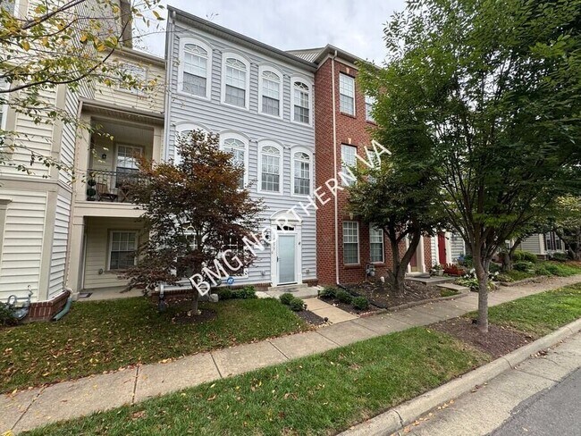 Building Photo - 10673 General Kirkland Dr