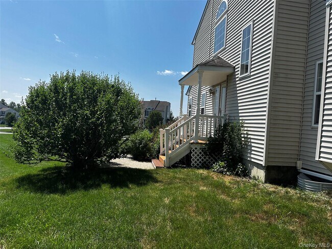 Building Photo - 2402 Rockledge Ct