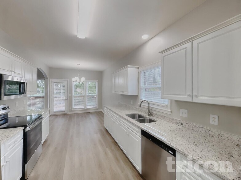 Building Photo - 4981 Tulip Grove Ln