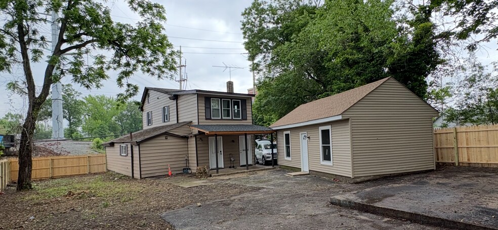 Building Photo - 66 E Red Bank Ave