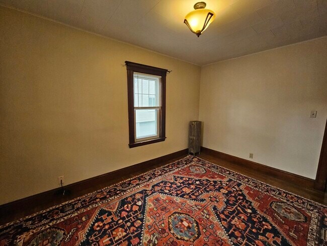 Building Photo - 118 Governor Winthrop Rd