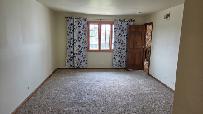 Building Photo - 1858 Princeton Cir