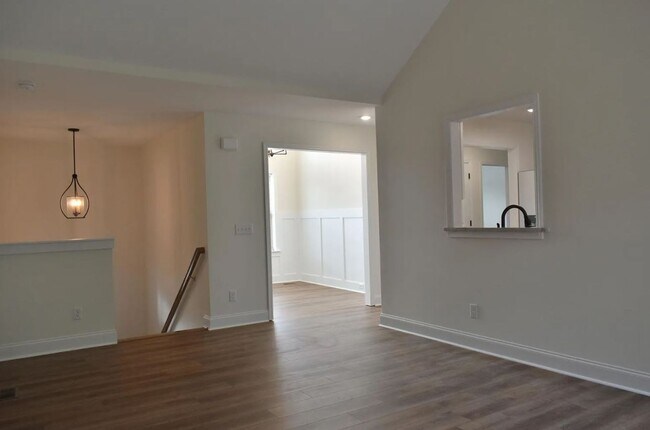 Building Photo - Rental in Ooltewah - 3 Bedrooms + Finished Basement