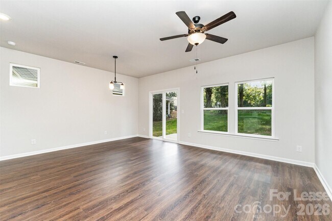 Building Photo - 3715 Davis Ave