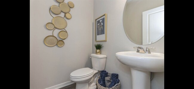 Building Photo - 9585 Heightsview Dr