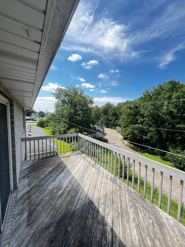 Building Photo - 703 11th Avenue B Ct