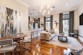 Building Photo - 220 Decatur St