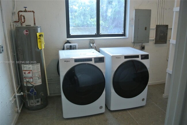 Building Photo - 10230 Dolphin Rd