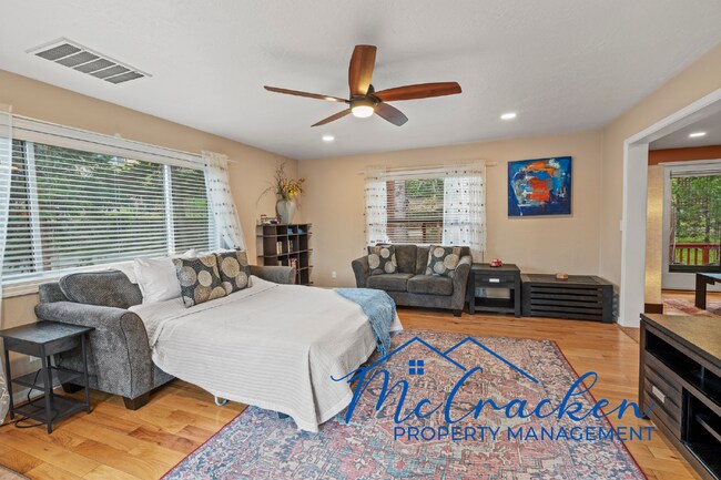 Building Photo - 430 Monte Vista Dr