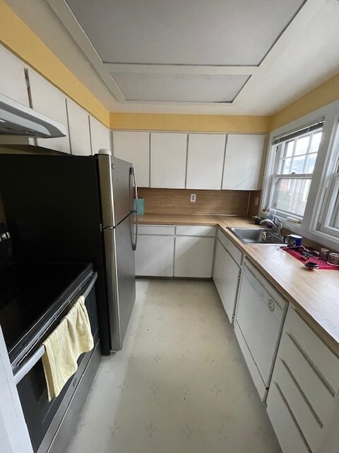 Building Photo - 1223 NE Schuyler St