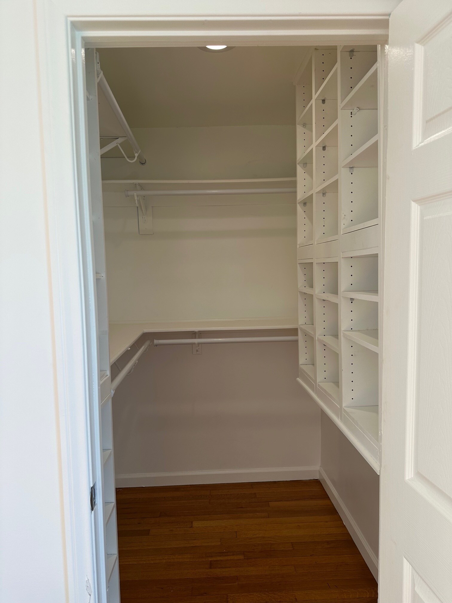 Master bedroom walk in closet - 11828 State St