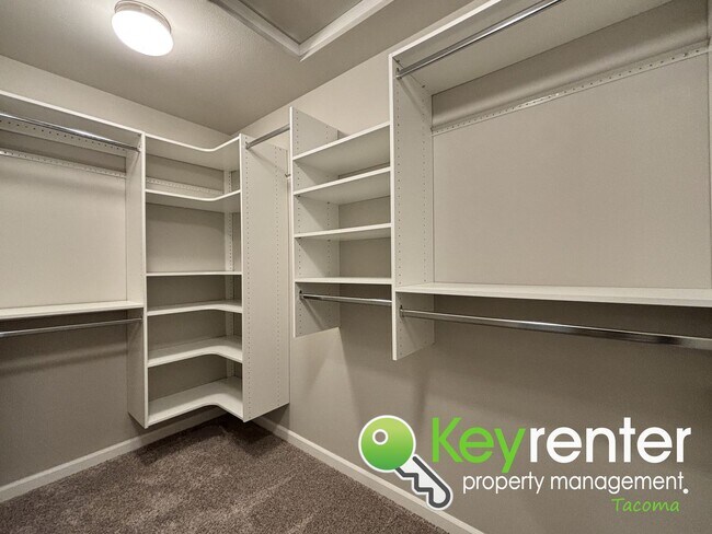 Building Photo - Beautiful 4 Bedroom 2.5 Bathroom Tacoma Home for Rent in Secluded Community!