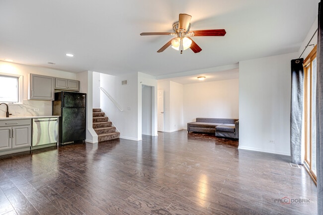 Building Photo - 400 Clifton Dr