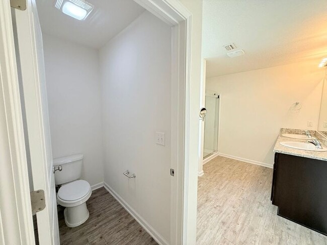 Building Photo - 3492 Quail Dr