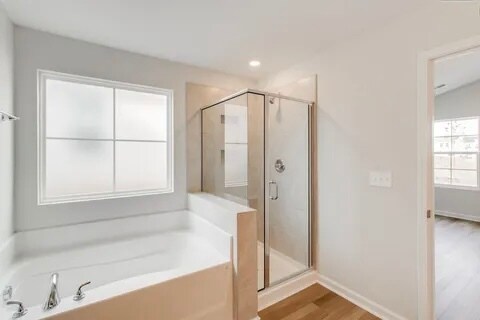 Building Photo - 1039 Begonia Dr