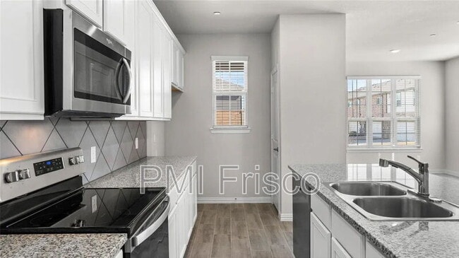 Building Photo - 2820 Percheron Dr