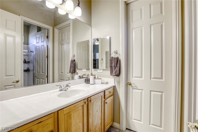 Building Photo - 7286 Mt Kearsarge St