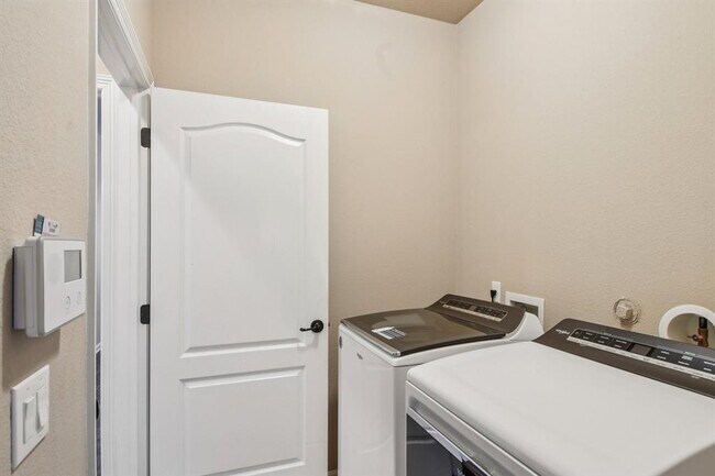 Building Photo - 13900 Ashton Woods Cir