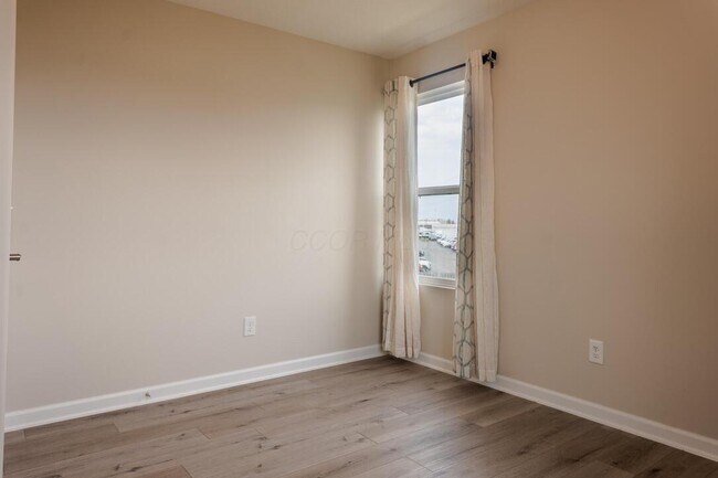 Building Photo - 5630 Alliance Way