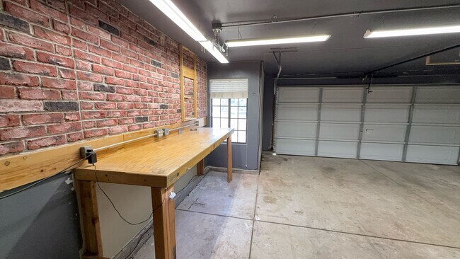 Building Photo - 4609 Careyback Ave