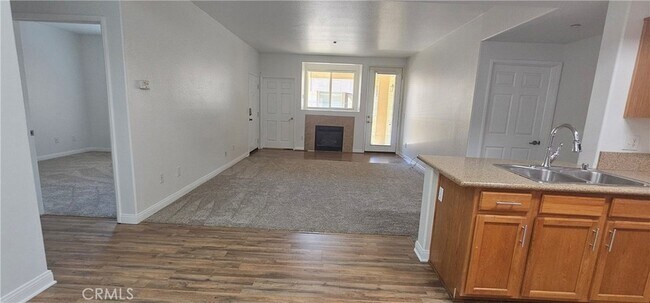 Building Photo - 41410 Juniper St