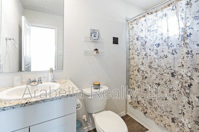 Building Photo - 15322 Shortwing