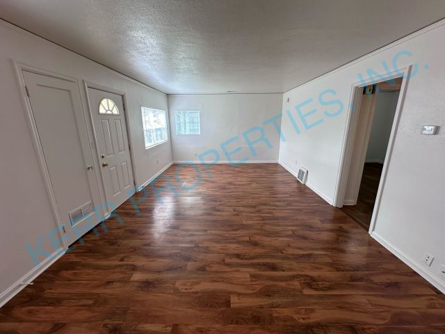 Building Photo - 8055 SE Market St