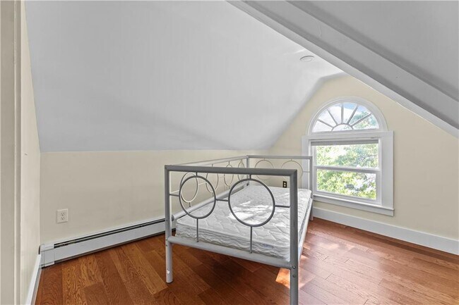 Building Photo - 18 Rhode Island Ave