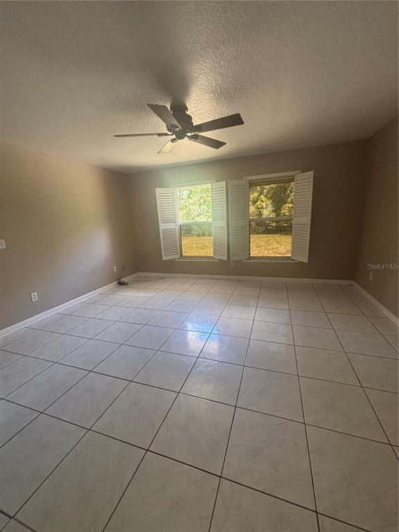 Building Photo - 510 S Cedar Ave