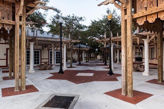 Building Photo - 120 Sparrow Dr