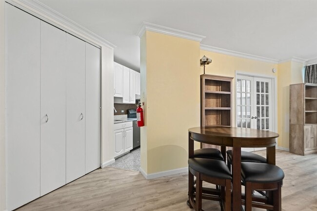 Building Photo - 7004 JFK Blvd E