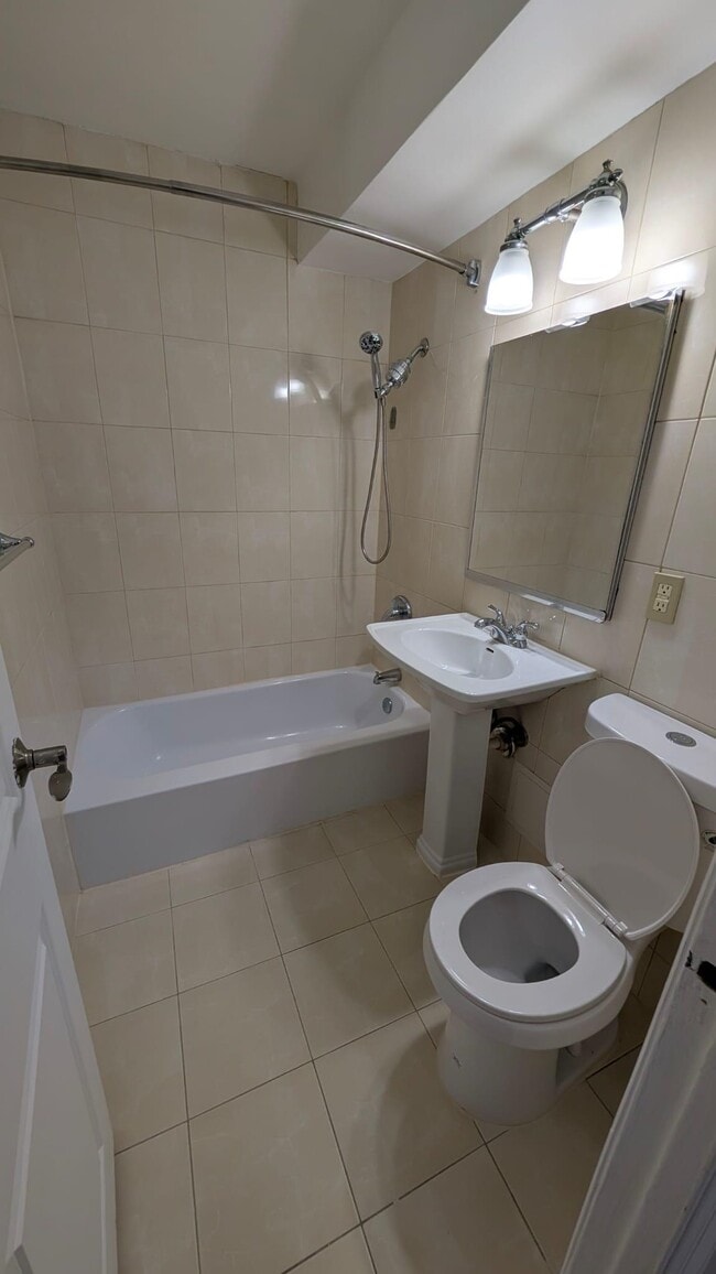 Building Photo - 500 Central Ave