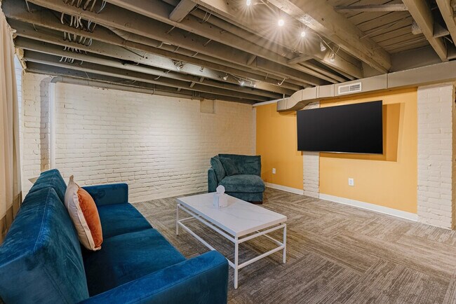 Building Photo - 11323 Hessler Rd