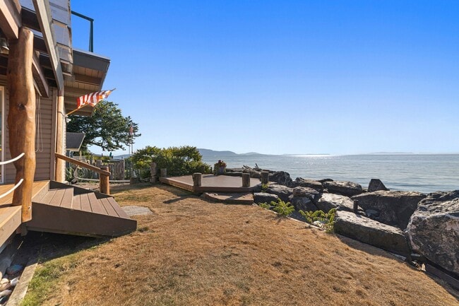 Building Photo - 4825 Sucia Dr