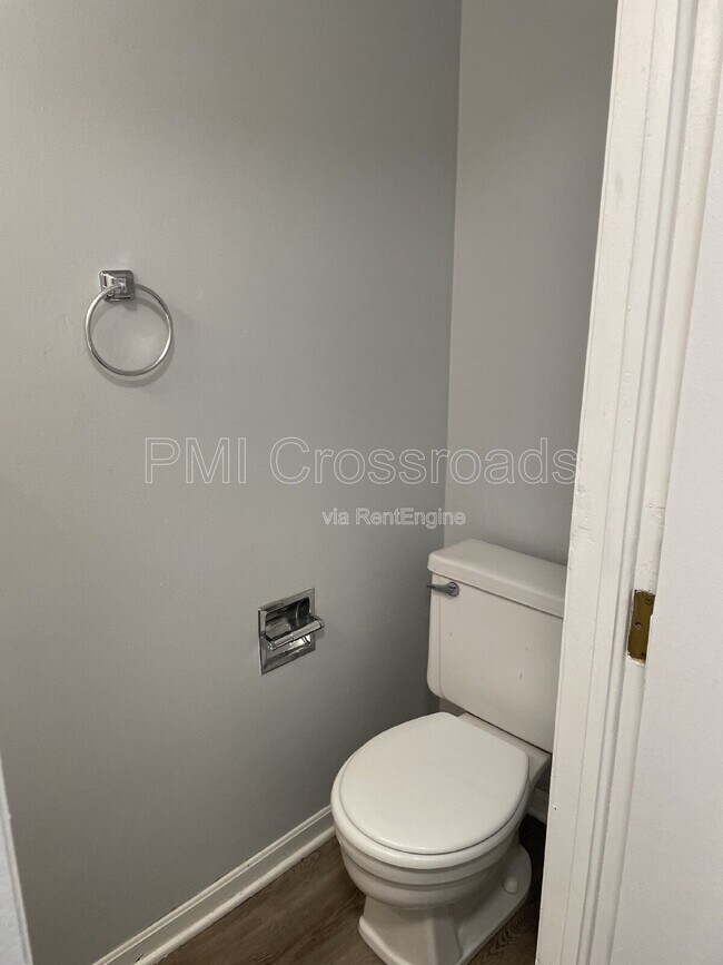 Building Photo - 7594 Peachmont Ave NW
