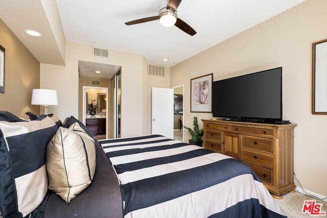 Building Photo - 54137 Oak-Hill